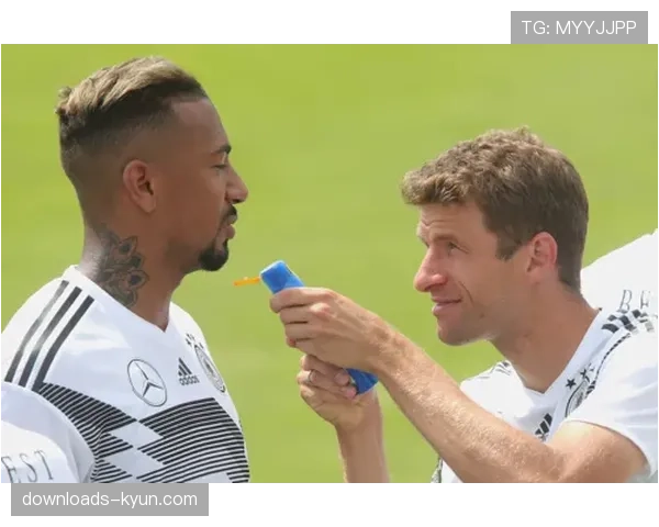 特写：老将穆勒在弗里克新体系下的角色转型，从影锋到“伪九号”的组织核心。