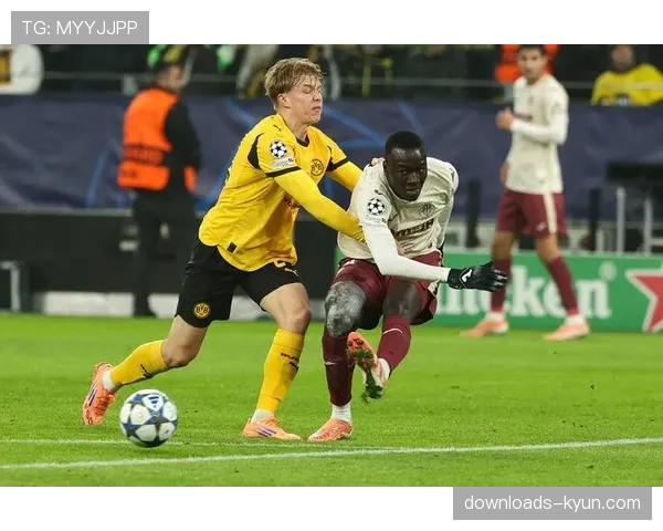 官方：比利亚雷亚尔中场皮诺因腿筋受伤，将缺席未来三周比赛